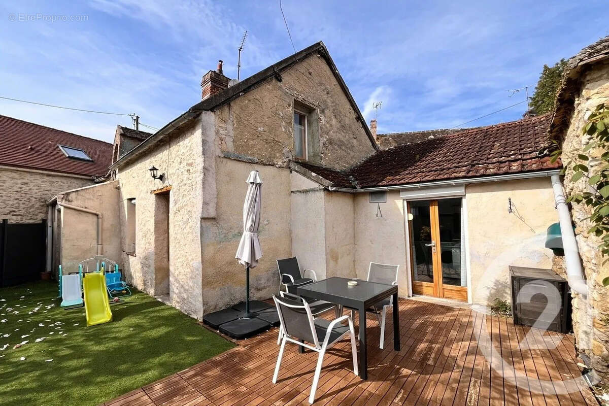 Maison à NANGIS