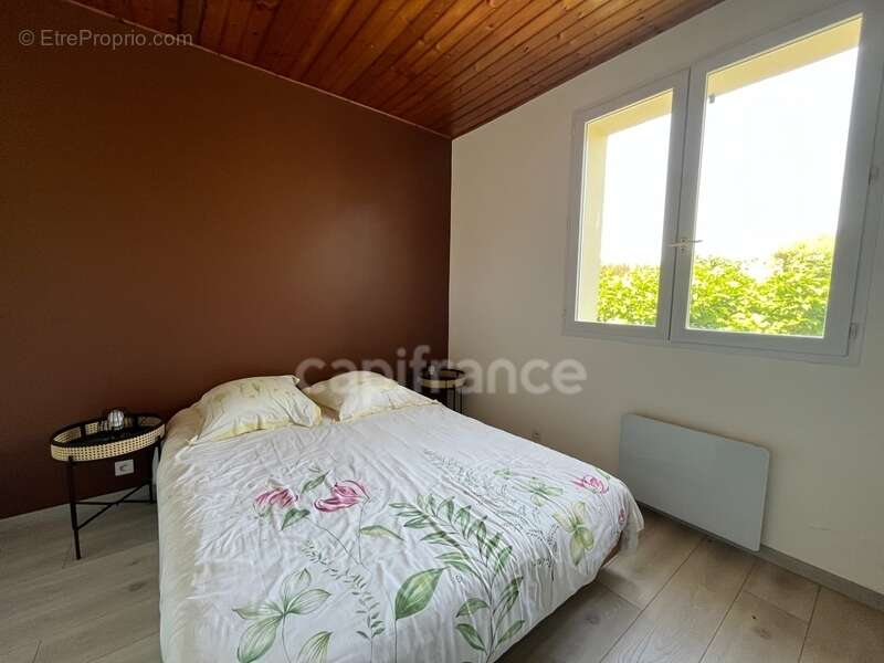Propriété avec dépendances au coeur d’un jardin paysager– 230 m² habitables – À 10 min des plages des Sables-d'Olonne - photo 27