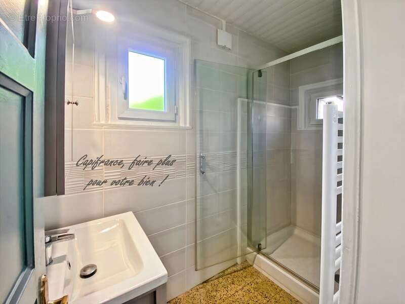 Maison à LA CLAYETTE