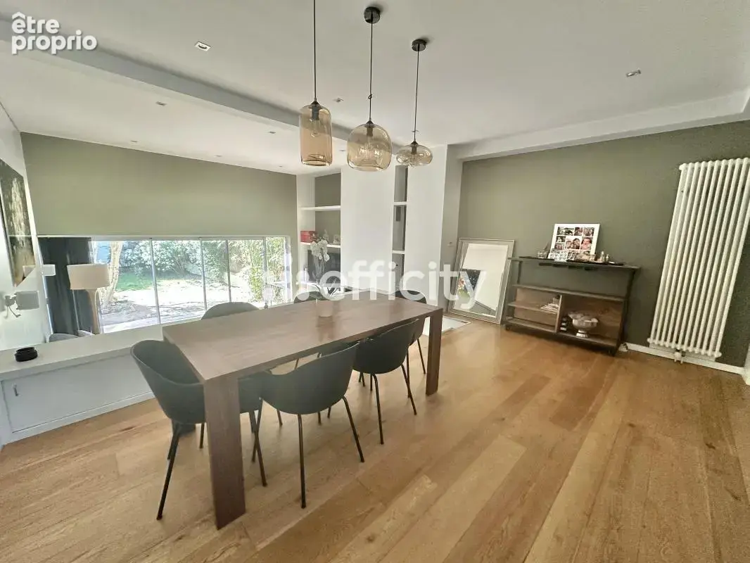 Maison 180 m² à Colombes  - photo 3