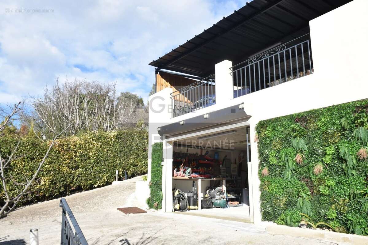 Maison à BIOT