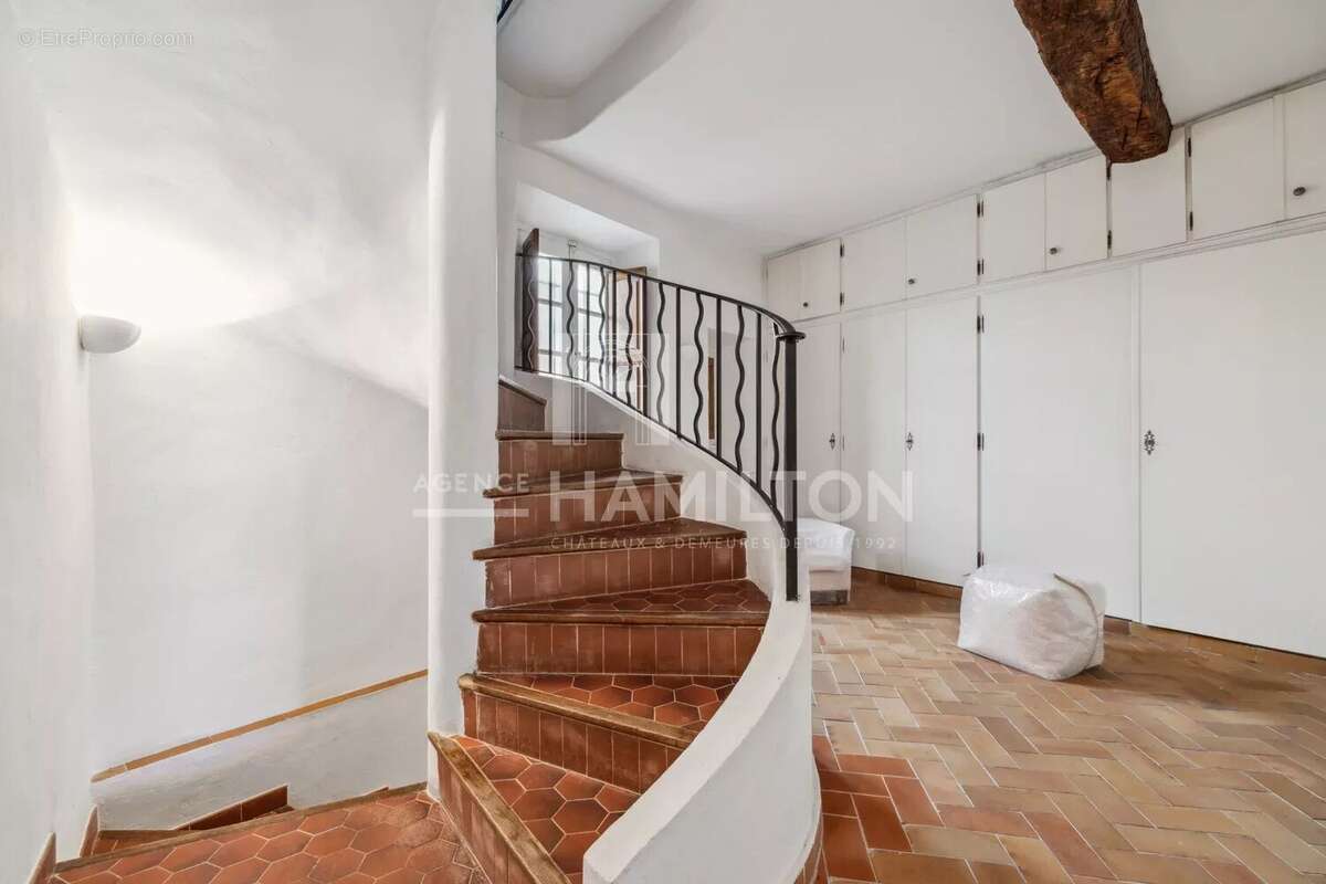 Maison de village avec vue panoramique – Châteauneuf-Grasse - photo 12