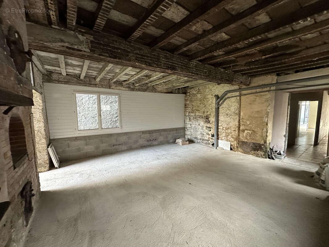 Au coeur de la commune de Lasseube - photo 6