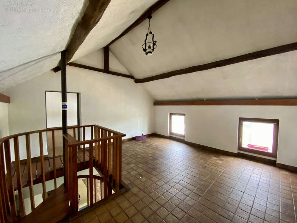 Appartement à FEIGNIES