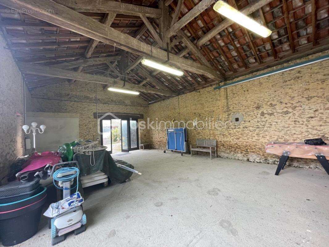 Maison à VILLENEUVE-DE-MARSAN