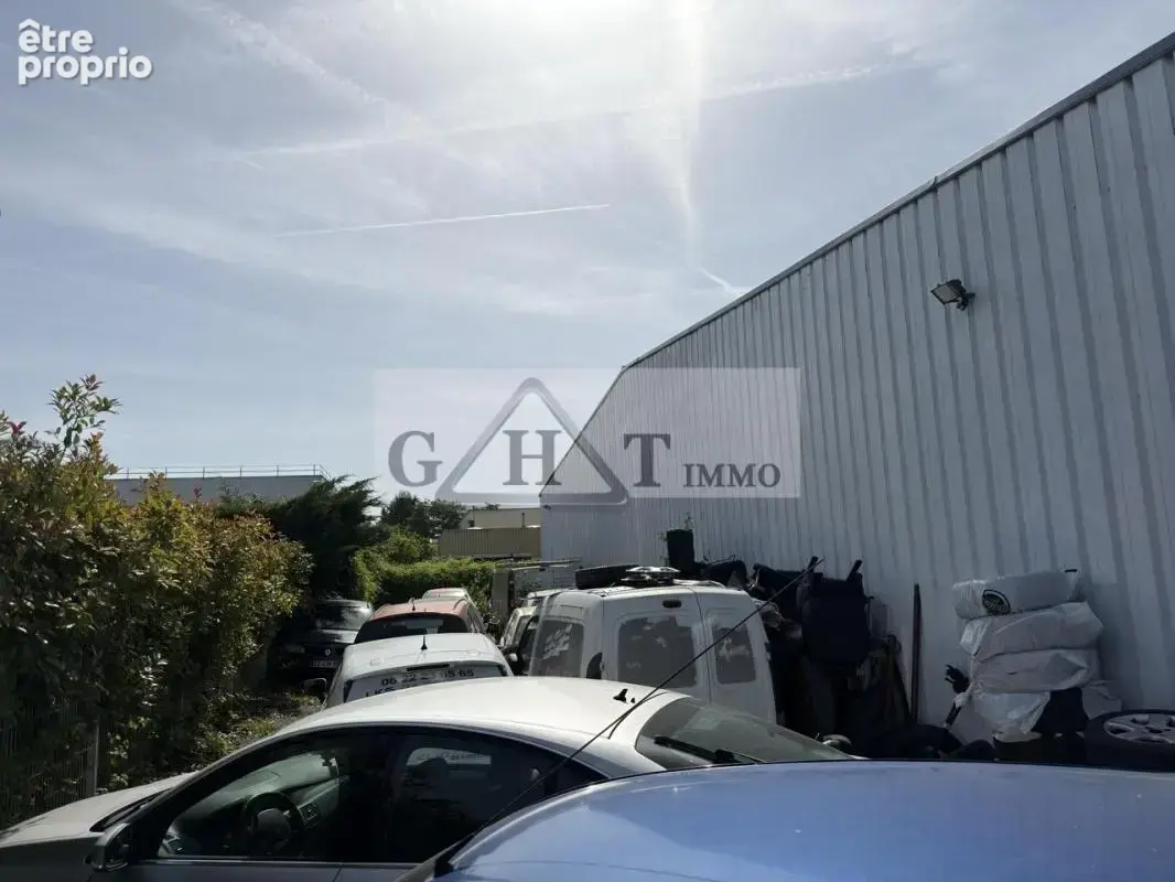 Entrepot 869m2 a vendre le plessis pâté - photo 7
