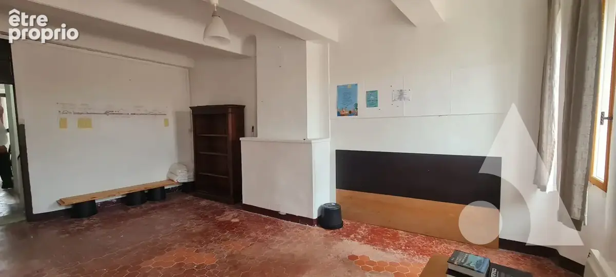 Villecroze, Maison  de village 8 pièces 143m², cour intérieure - photo 11