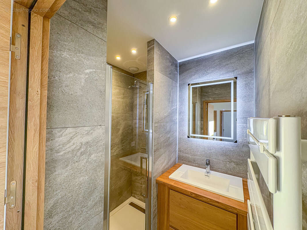 Maison à SAINT-FRANCOIS-LONGCHAMP