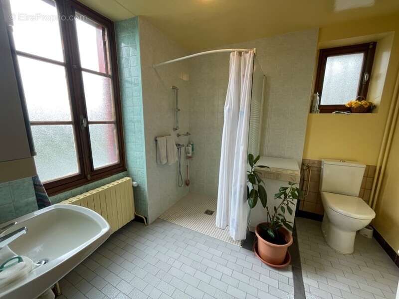 Maison à LOURDOUEIX-SAINT-PIERRE