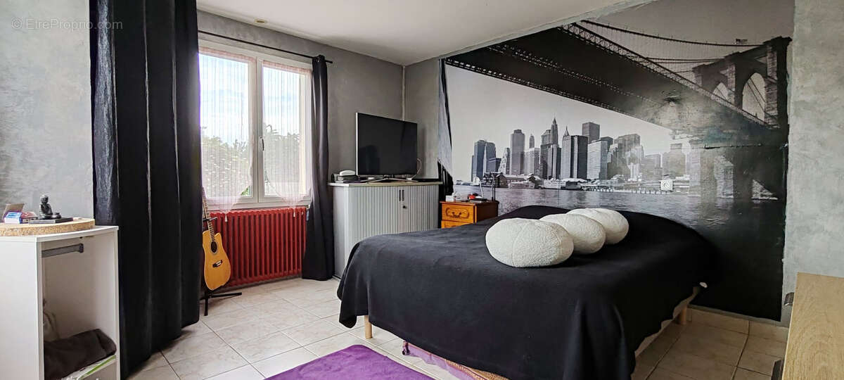 MAISON familliale centre bourg - photo 4