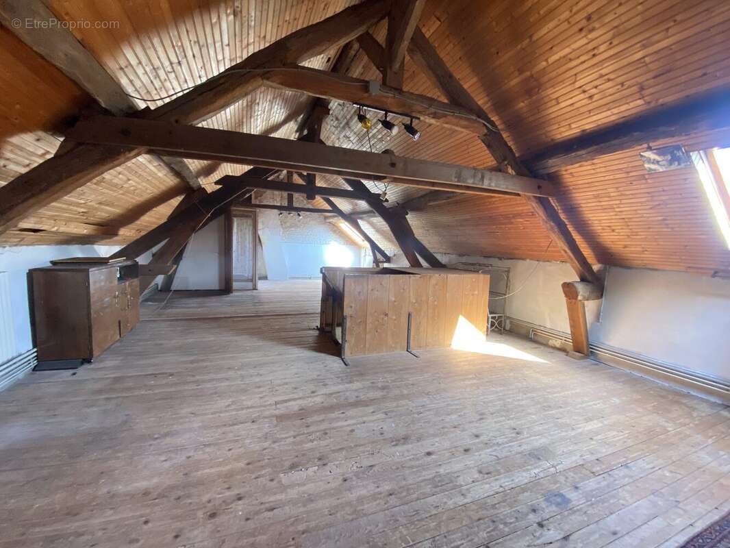 Maison à ESCRENNES