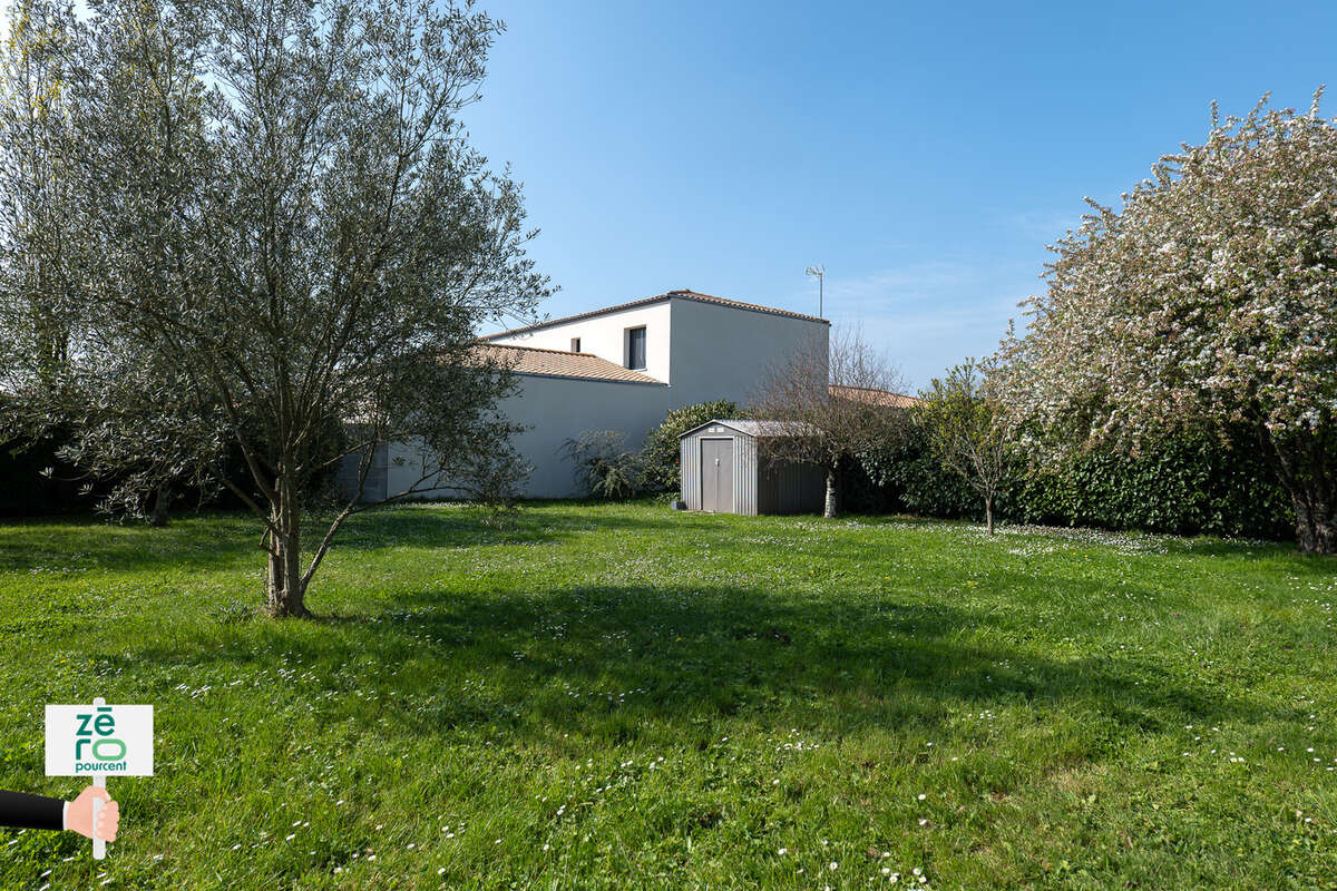 Maison à LES MAGNILS-REIGNIERS