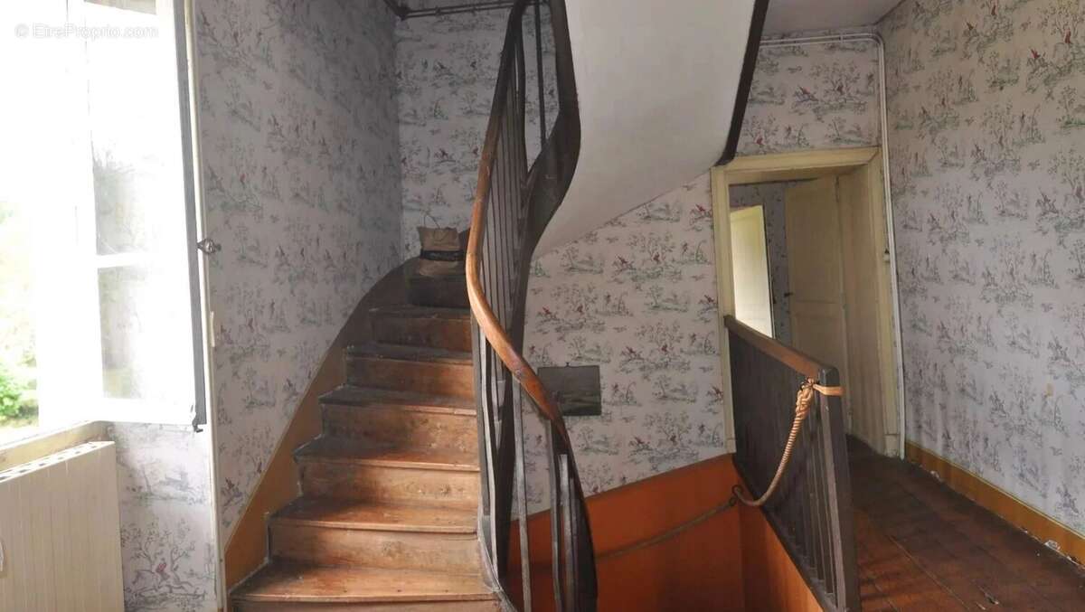 Maison à AUBETERRE-SUR-DRONNE