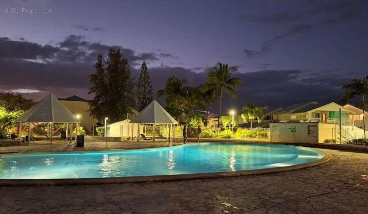 Magnifique appartement vue mer et marina - Saint-François (971) - photo 14