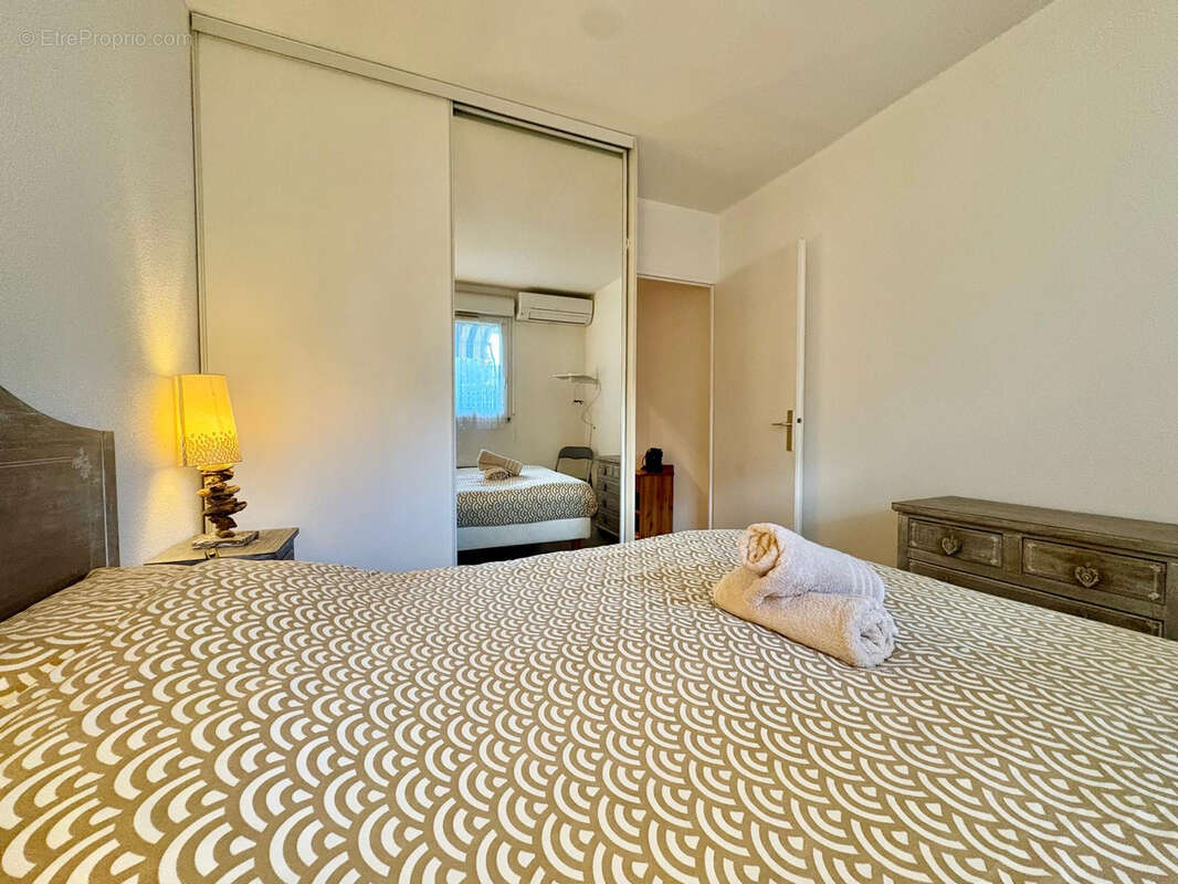83600 frejus plage appartement f2 en rez de jardin garage piscine - photo 18