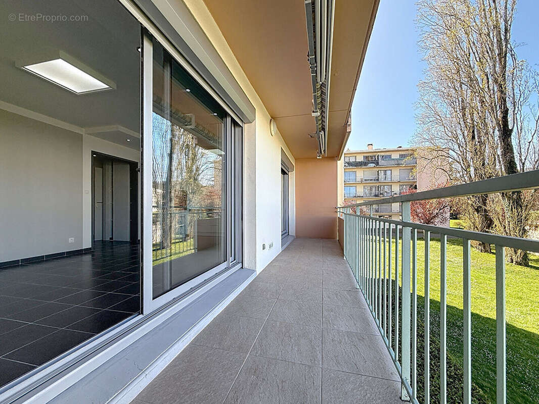 Appartement T3 La Verpillière - photo 4