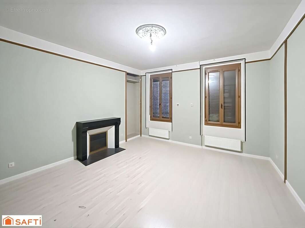 Photo 3 - Appartement à VILLENEUVE-SUR-YONNE