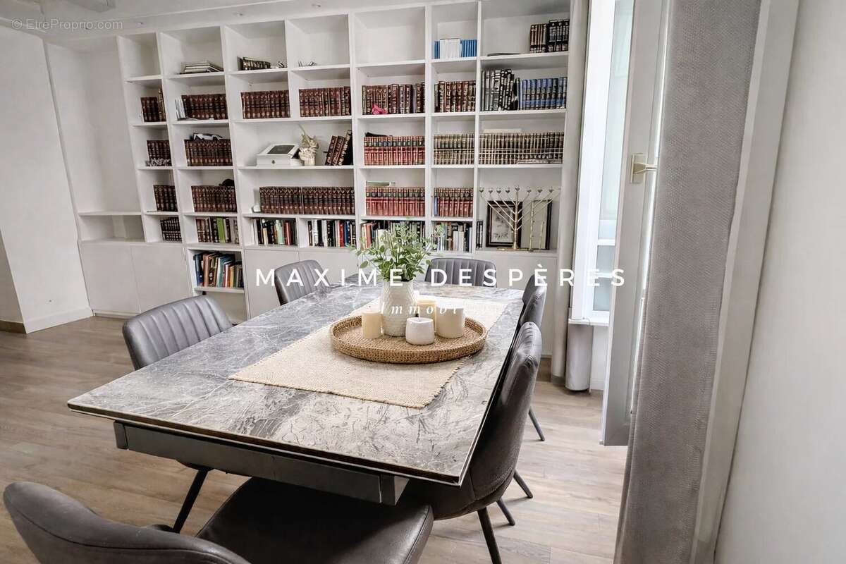 Appartement à NEUILLY-SUR-SEINE