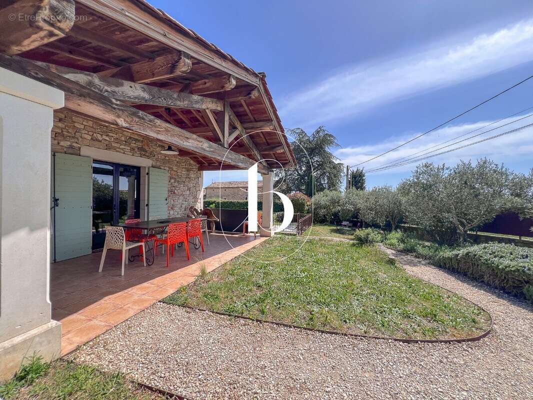 Maison à ORGNAC-L'AVEN