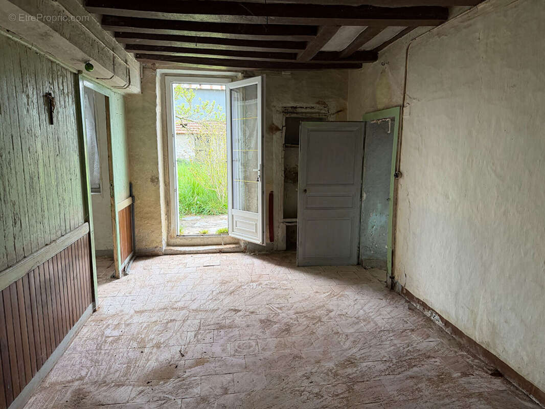 Maison à LE LOUROUX-BECONNAIS