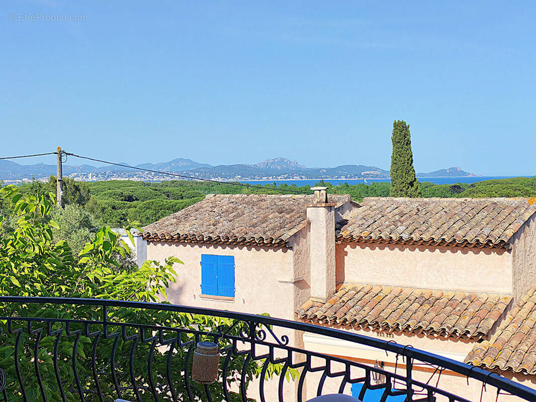 Maison à FREJUS