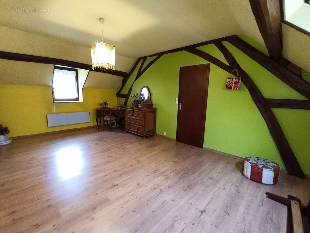 Maison à COUY