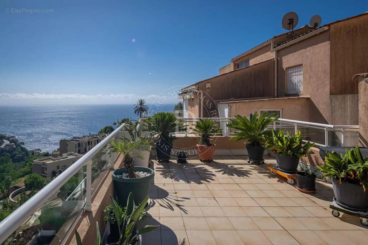 Appartement à EZE