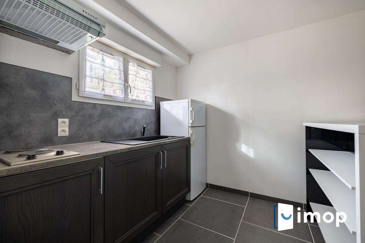 Maison à LES MOLIERES