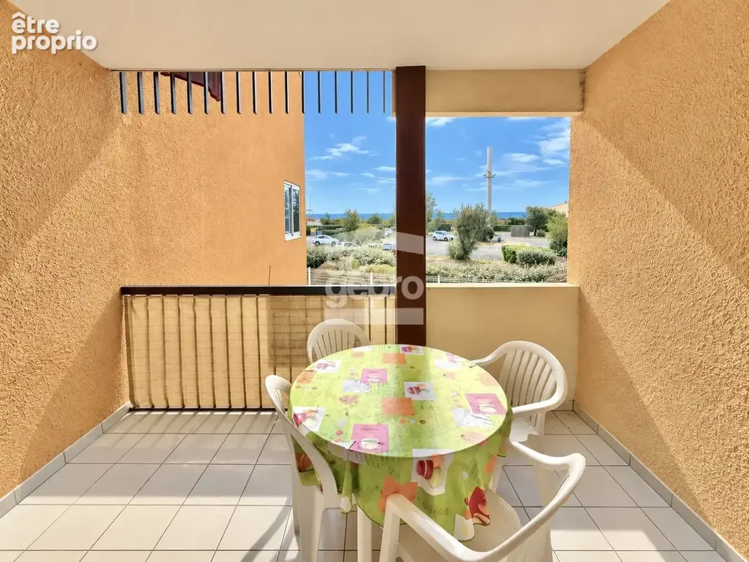 Réf : 2343 - Vente 2 Pièces avec parking et piscine, à deux pas de la plage Richelieu ! - photo 2