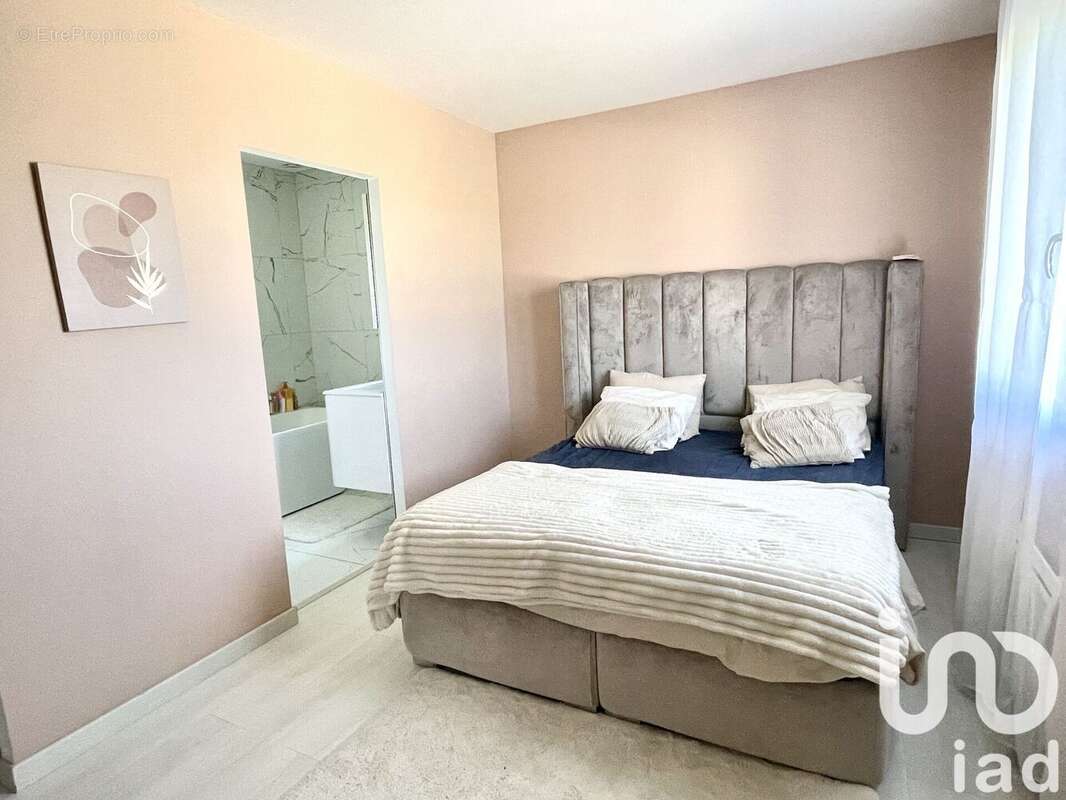 Photo 5 - Maison à MONTANS