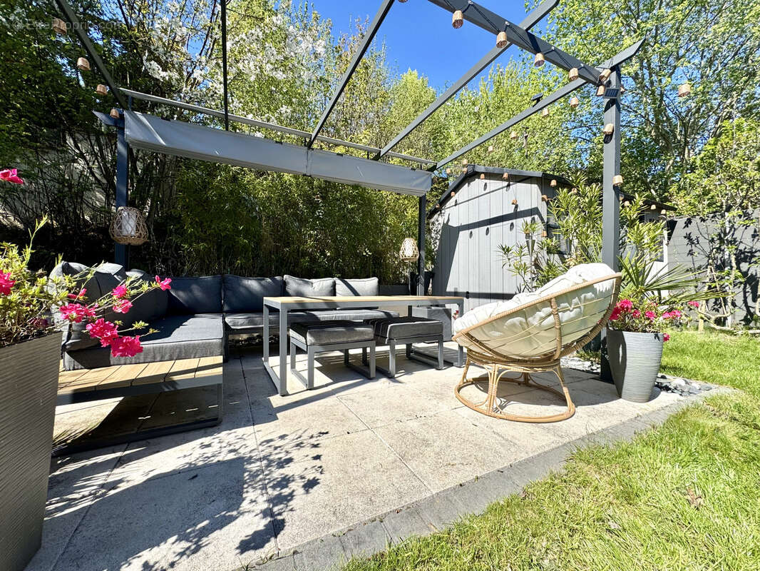 Maison à MAGNY-LE-HONGRE