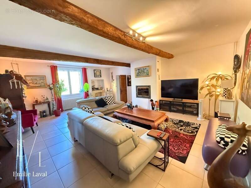 Maison en pierre 4 chambres avec dépendances et piscine à SAINT VINCENT DE PERTIGNAS (33) - photo 5