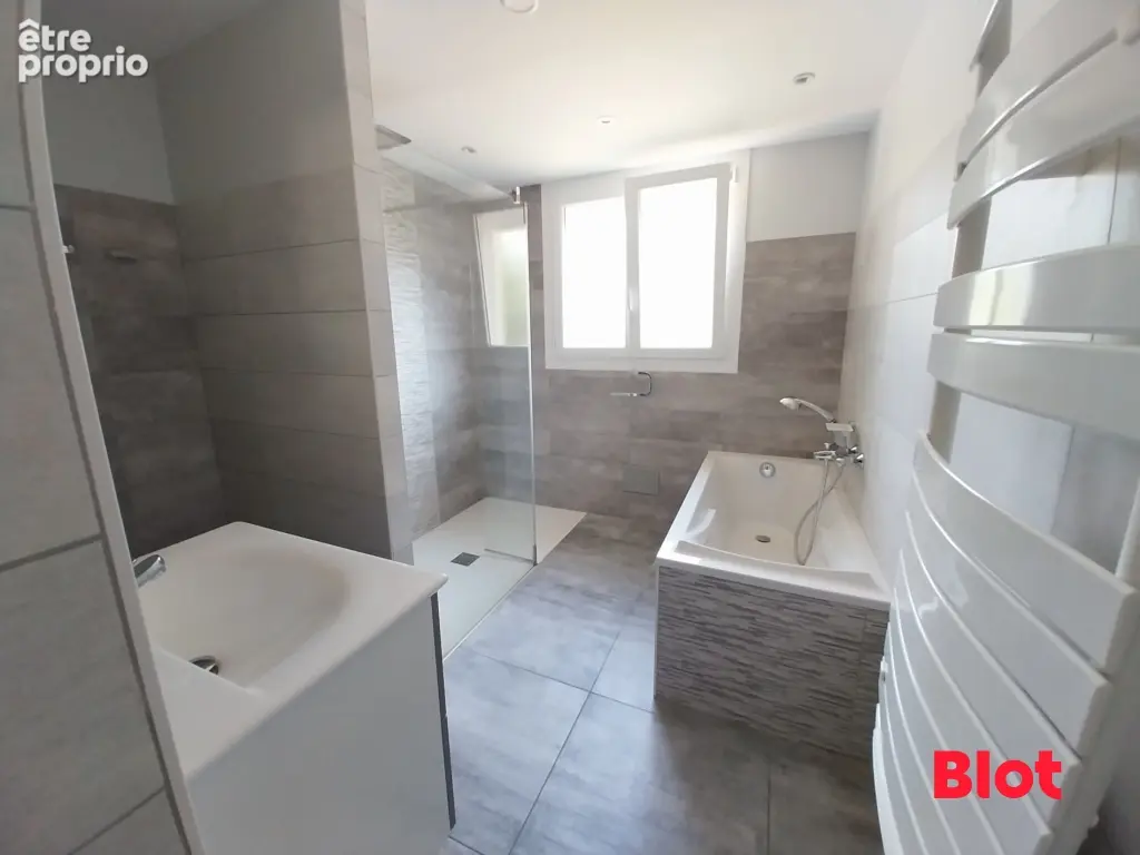 Maison 6 pièces 142 m² à vendre à Erbree (35500) - photo 6