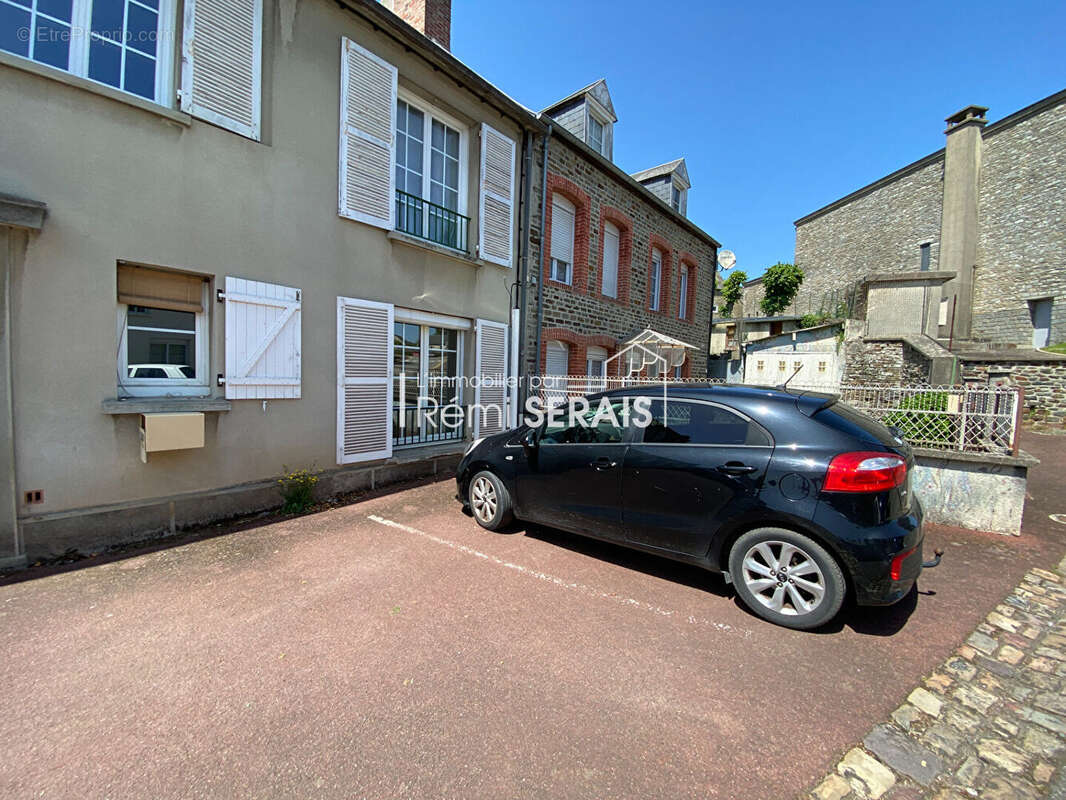 Appartement à SAINT-PIERRE-DU-REGARD