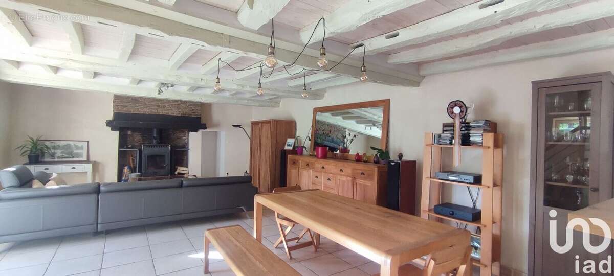 Maison 177 m² à Saint-Brice-De-Landelles  - photo 7