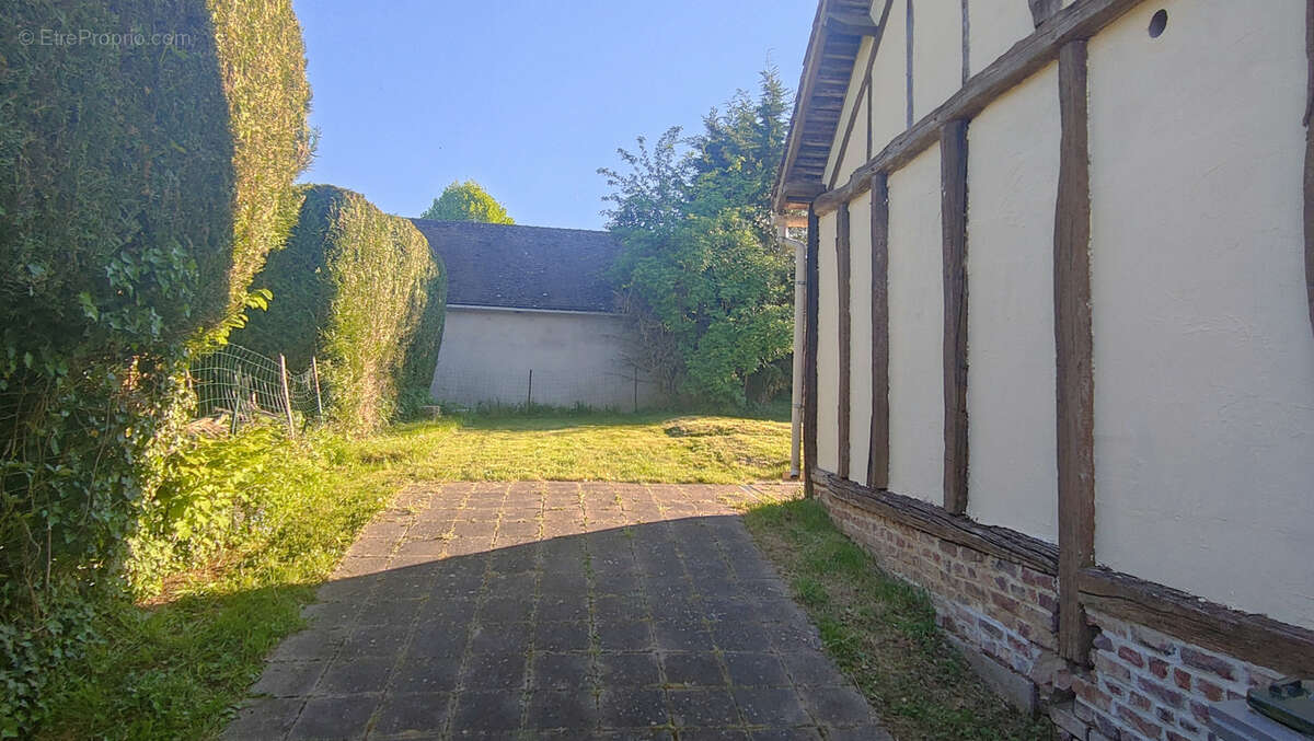 A 5 mn de beauvais, jolie longere recente en colombage de 85 m2 hab renovee en classe c sur 400 m2 de terrain - photo 17