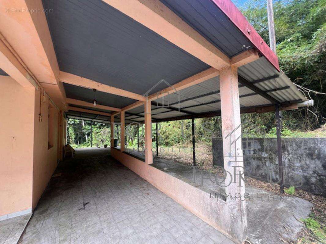 A VENDRE - Maison T6 -GROS MORNE (97213), Martinique - photo 2