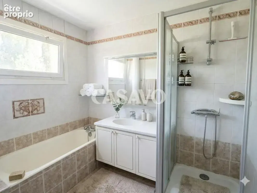Vente Appartement 4 pièces de 86m² - 93390 Clichy-sous-Bois - photo 3