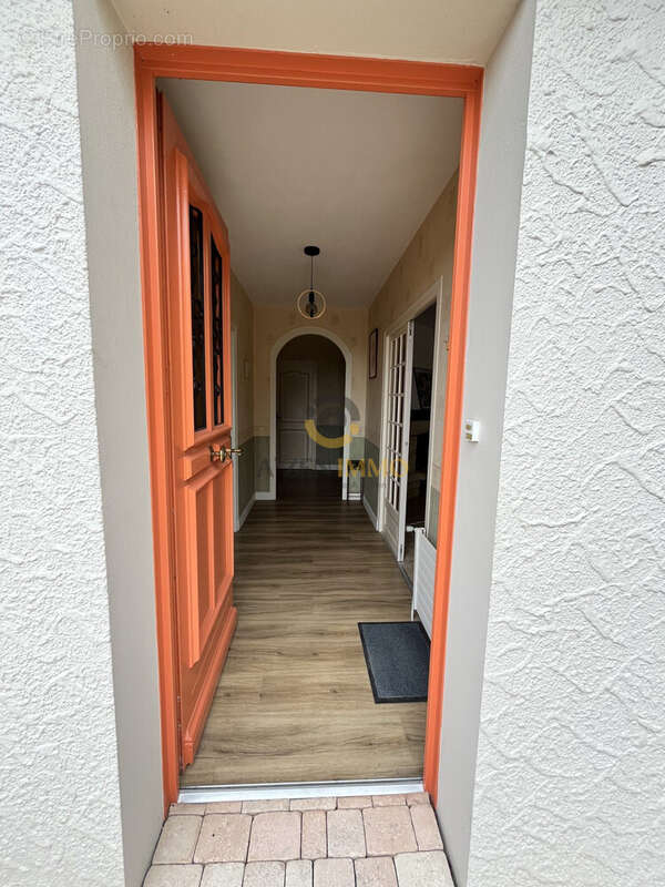 Maison à ARGENTON-CHATEAU