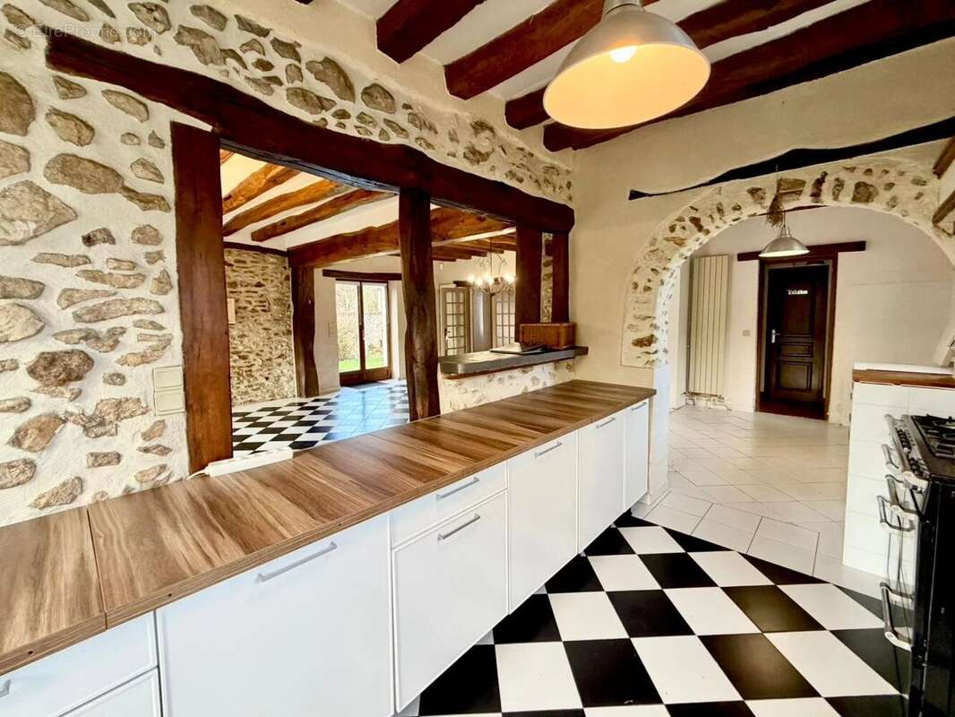 Maison à COULOMMIERS