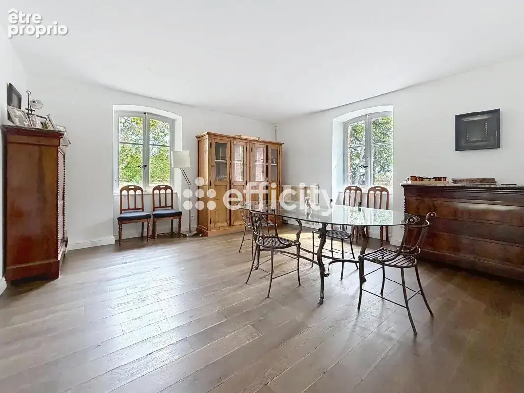Maison 370 m² à Peschadoires  - photo 9