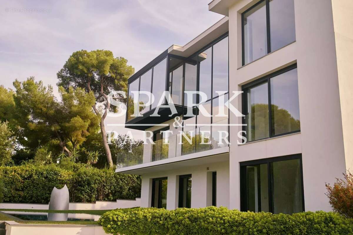 Maison à ROQUEBRUNE-CAP-MARTIN