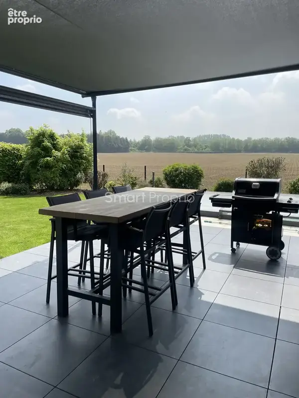 Propriété contemporaine   263 m2   Prestations haut de gamme   Piscine - photo 5