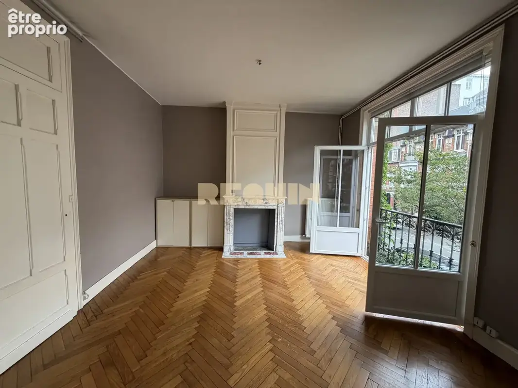 Appartement 3 pièces 93 m² à vendre à La Madeleine (59110) - photo 3