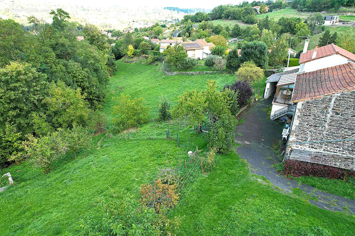 Maison à ESPALY-SAINT-MARCEL