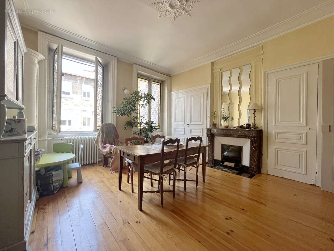 Centre ville - app. 5p+c 165m2 - photo 3