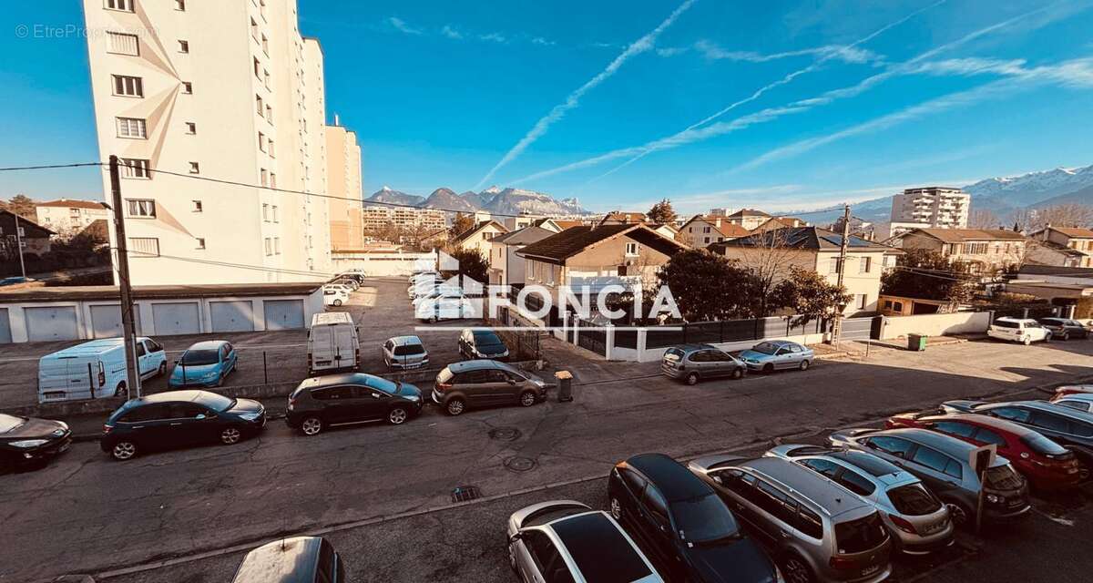 Appartement à ECHIROLLES