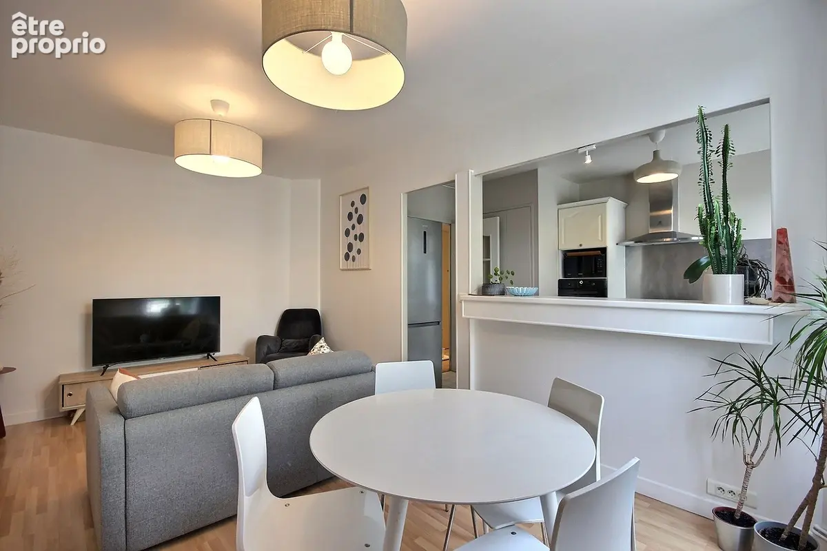 Appartement Courbevoie 3 pièce(s) 69.75 m2 - photo 2