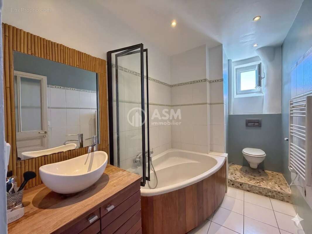 Appartement à BOIS-COLOMBES