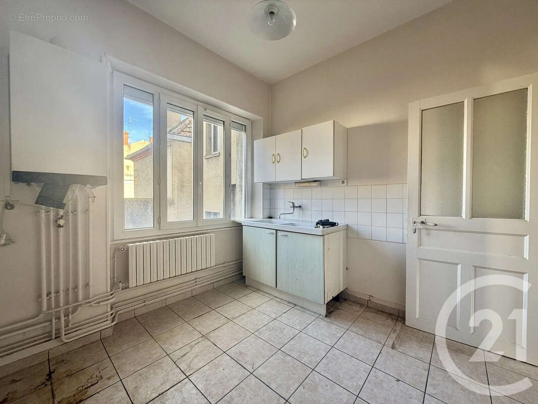 Appartement à MOULINS